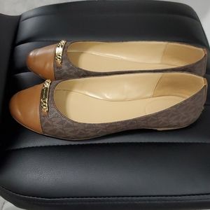 Michael Kors flats size 8